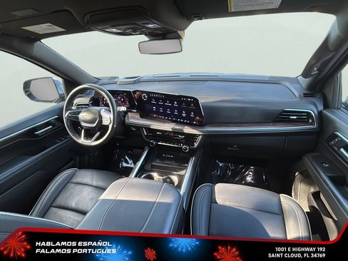 Certified 2025 Chevrolet Suburban Premier RWD image 34
