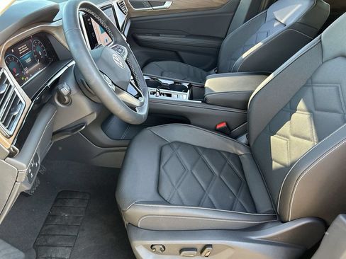 New 2026 Volkswagen Atlas SE FWD image 15