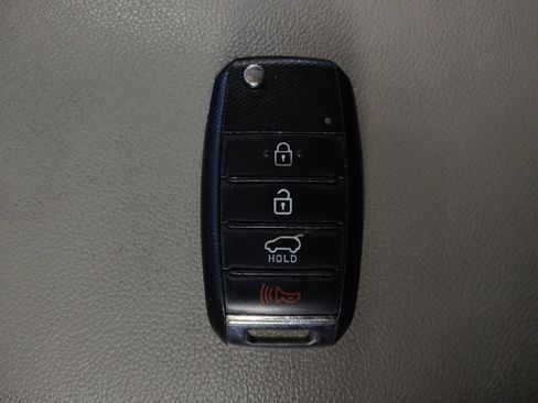 Used 2020 Kia Sportage LX FWD image 32
