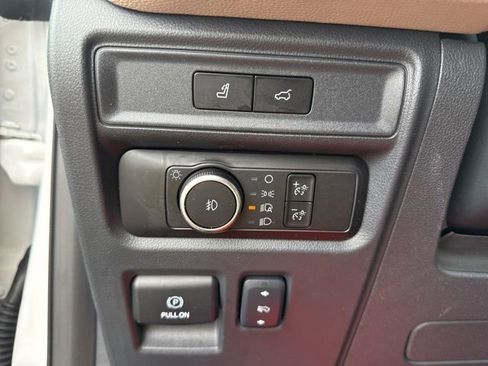 Used 2024 Ford Expedition Limited RWD image 28