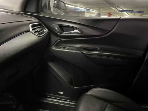 Used 2021 Chevrolet Equinox Premier image 29