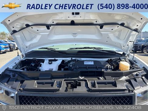 Certified 2024 Chevrolet Express 2500 Work Van w/ Driver Convenience Package image 11