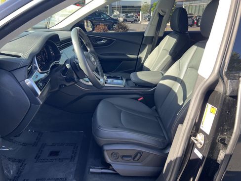 Used 2023 Audi Q8 Prestige AWD/4WD image 28