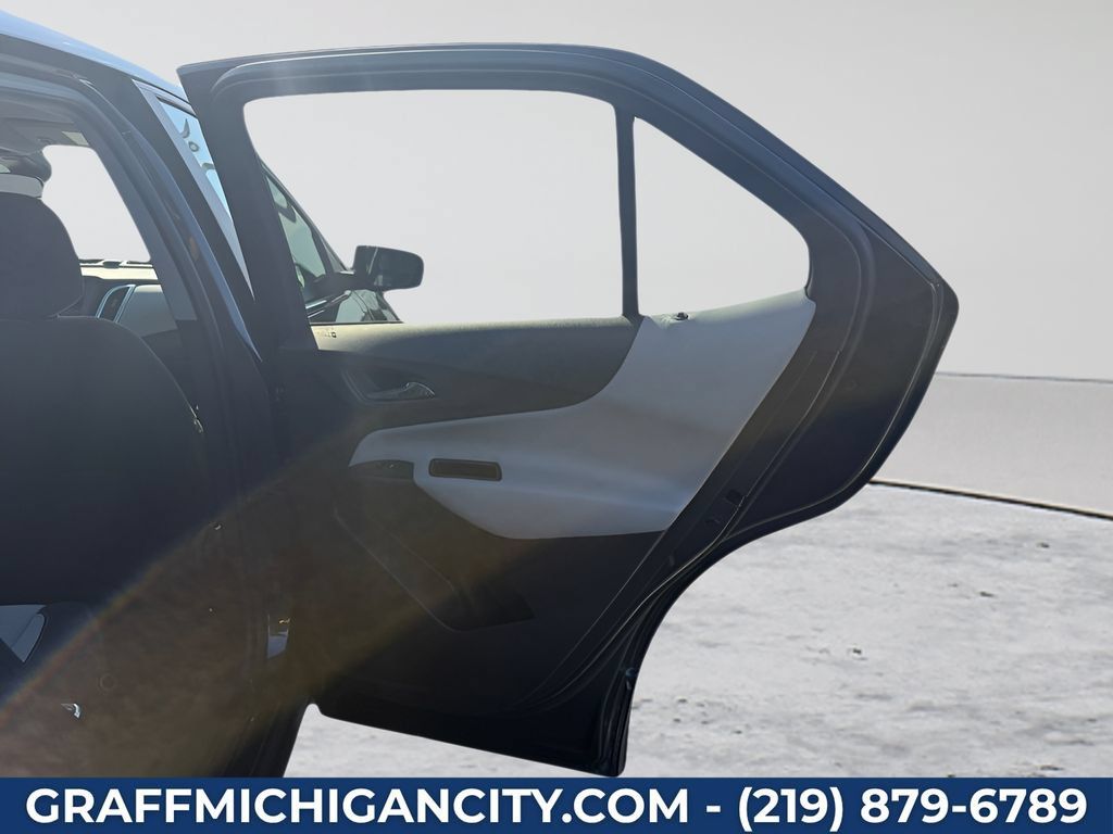 Used 2023 Chevrolet Equinox LT w/ Driver Convenience Package AWD/4WD image 29
