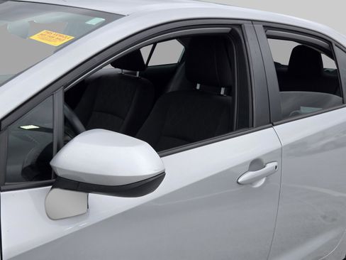 Used 2024 Toyota Corolla LE FWD image 9