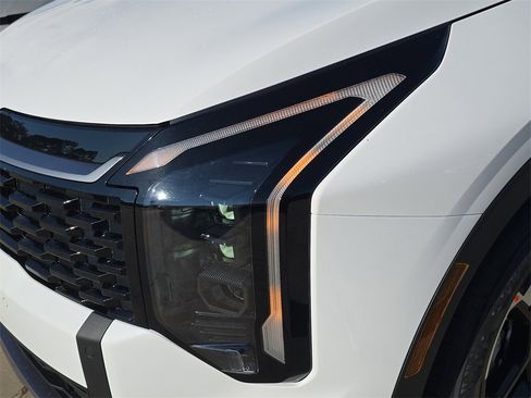 New 2026 Kia Sportage EX image 10