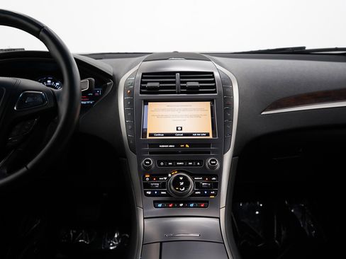 Used 2019 Lincoln MKZ Reserve image 15