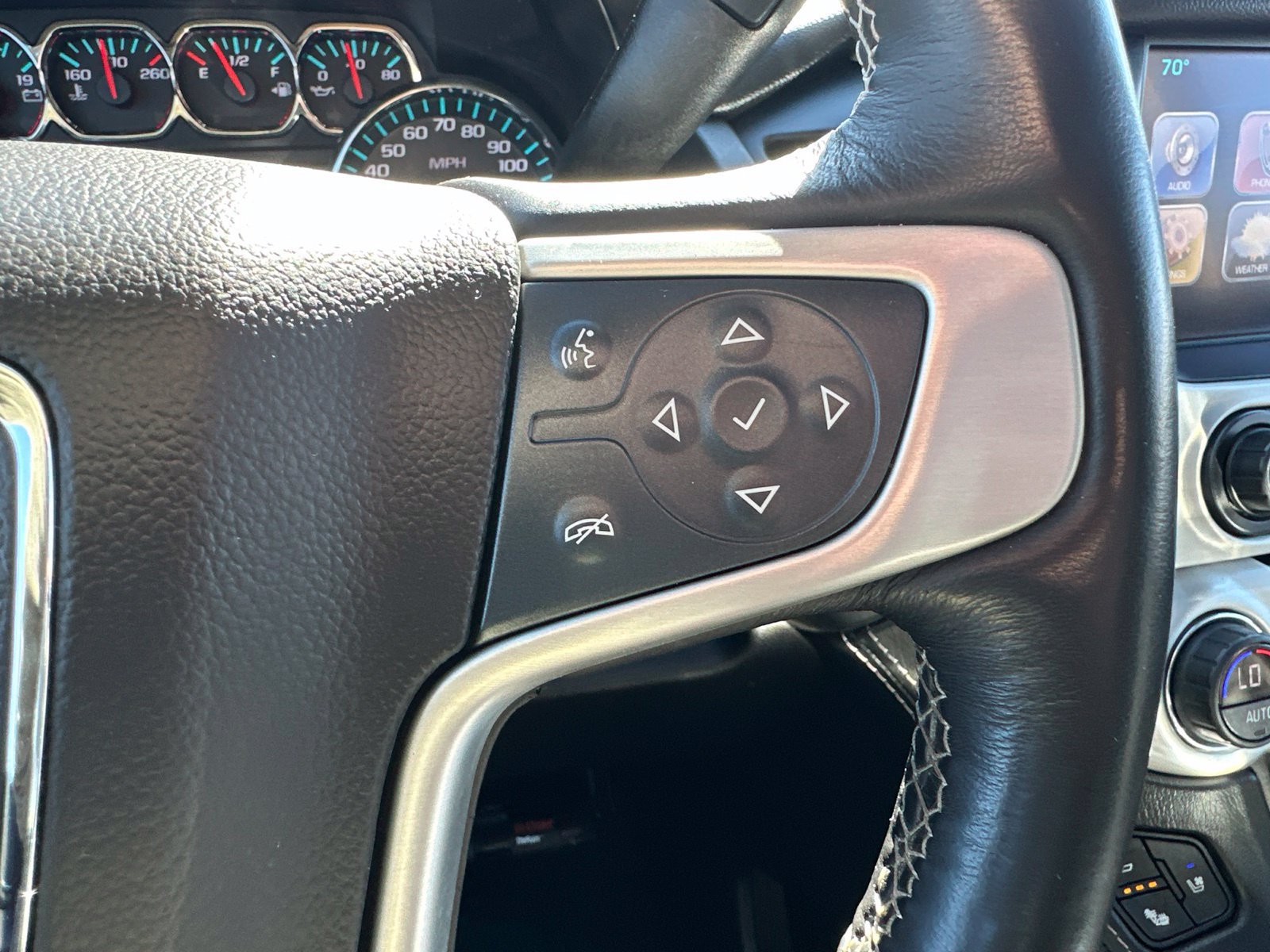 Used 2018 GMC Yukon SLT w/ Open Road Package AWD/4WD image 52