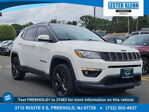 Used 2018 Jeep Compass Latitude w/ Popular Equipment Group AWD/4WD image 1