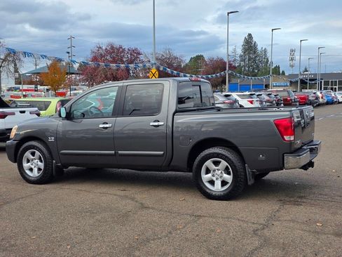 Used 2004 Nissan Titan SE image 30