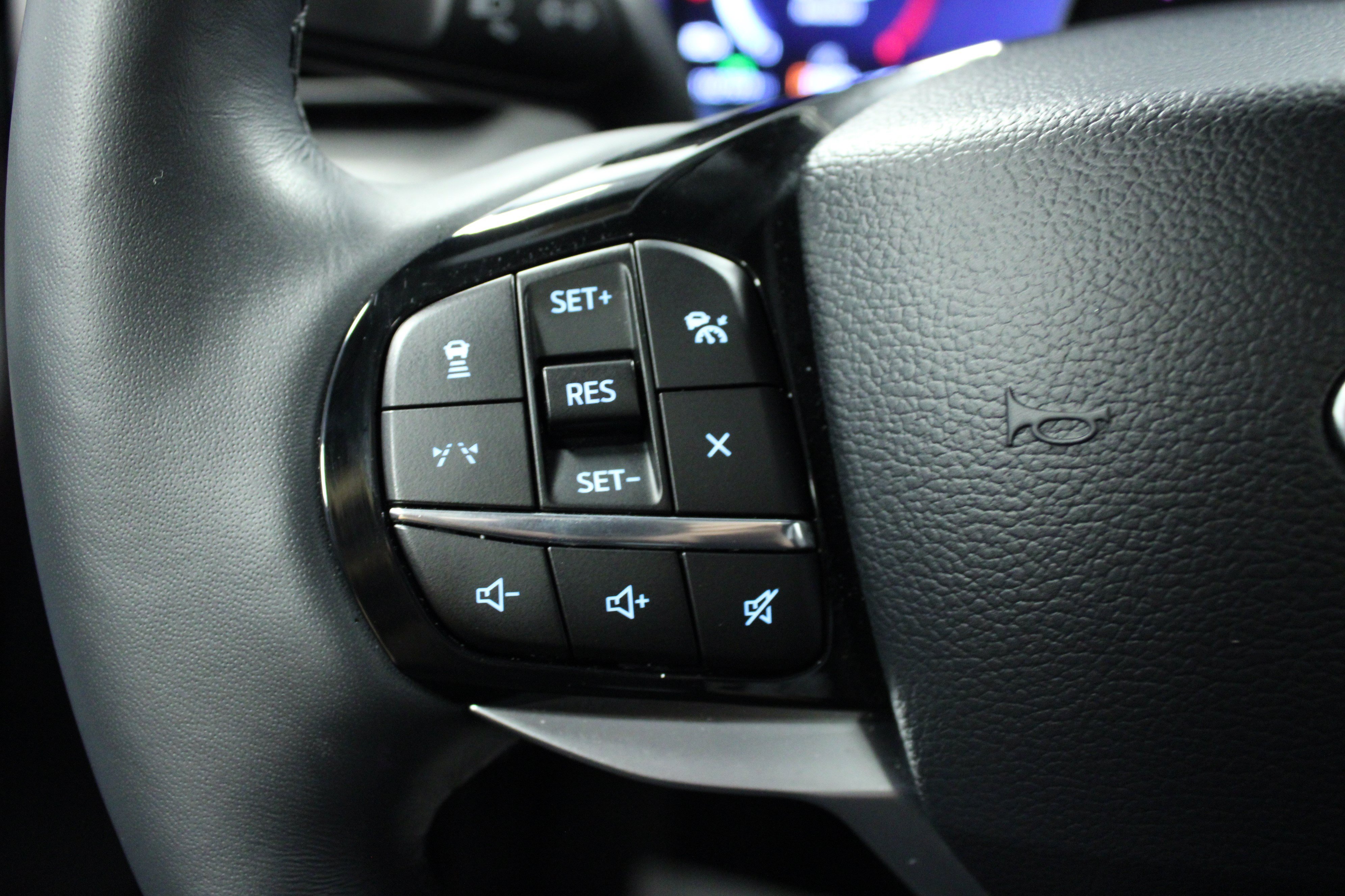 Used 2026 Ford Explorer Platinum AWD/4WD image 21