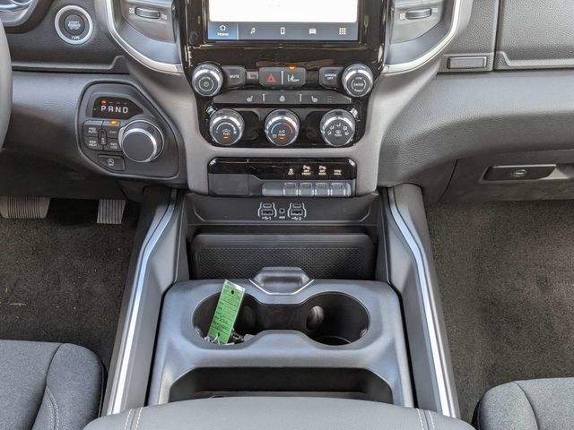 New 2026 RAM 1500 4x4 Crew Cab image 19