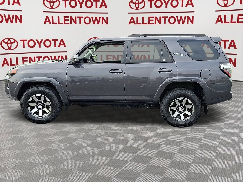 Used 2022 Toyota 4Runner TRD Off-Road Premium AWD/4WD image 4