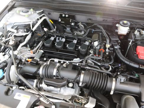 Used 2022 Honda Accord Sport image 10