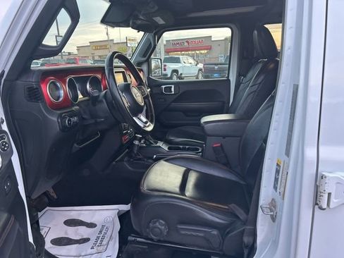 Used 2020 Jeep Wrangler Unlimited Rubicon w/ Steel Bumper Group AWD/4WD image 15