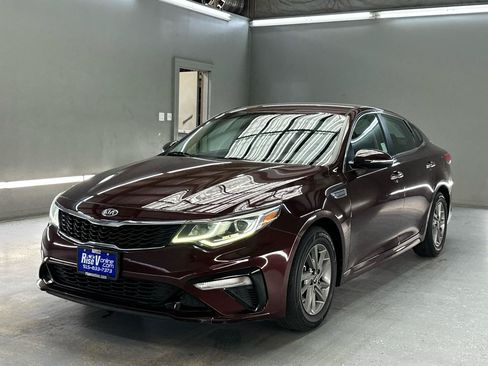 Used 2019 Kia Optima LX FWD image 3