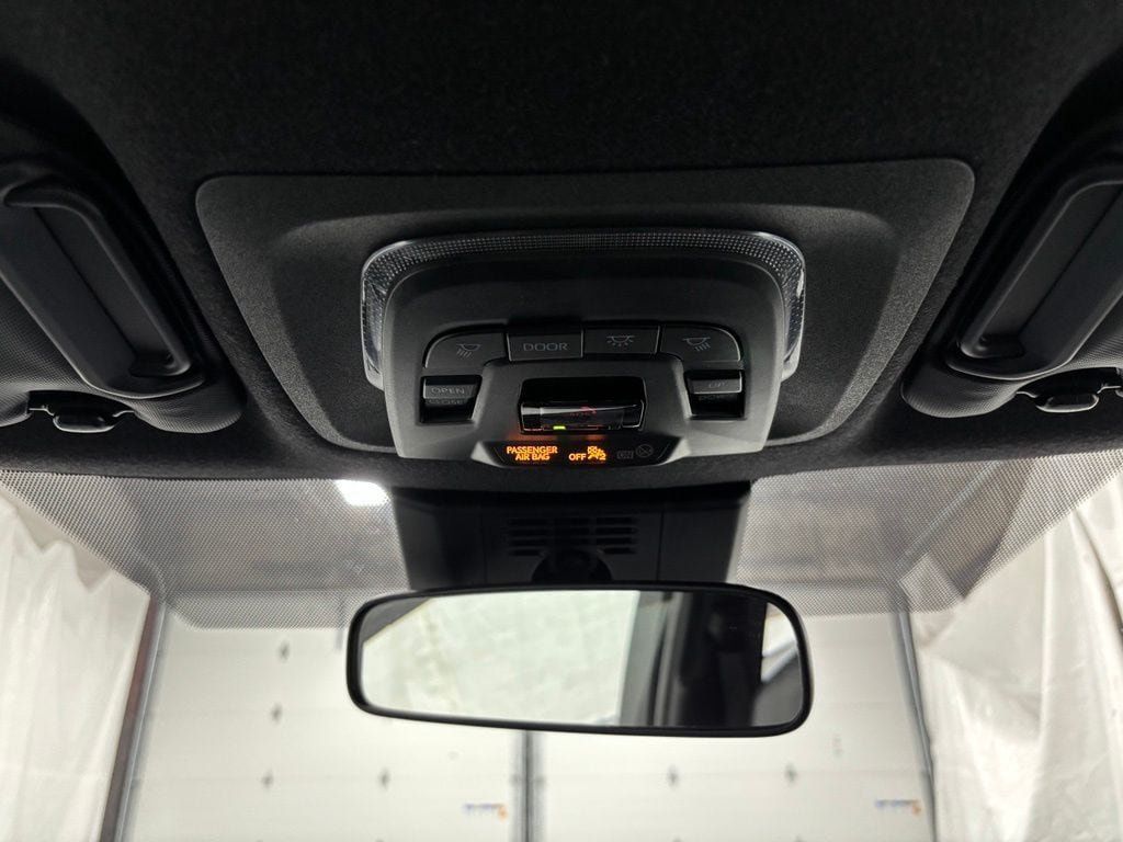 Used 2026 Toyota Corolla XSE FWD image 39