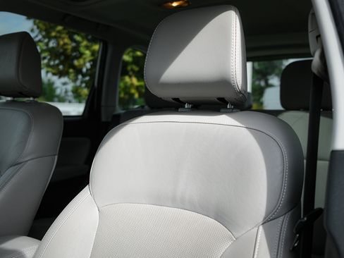 Used 2017 Subaru Forester 2.5i Limited image 17