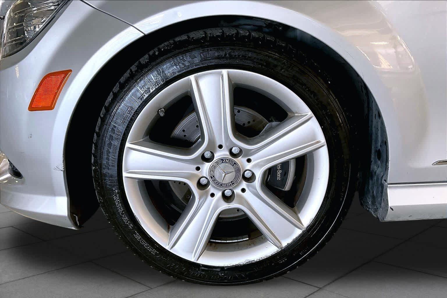 Used 2011 Mercedes-Benz C 300 Sedan image 10