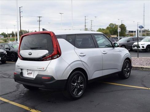 Used 2021 Kia Soul S image 5