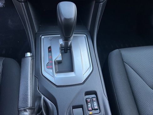 Used 2017 Subaru Impreza 2.0i Premium image 18