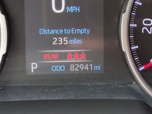 Used 2019 Toyota RAV4 LE w/ All Weather Liner Package AWD/4WD image 24