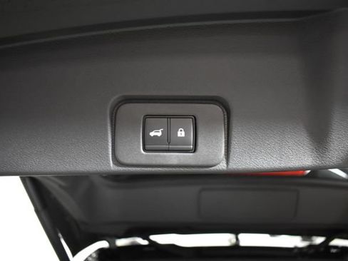 Used 2026 Nissan Rogue Platinum w/ Platinum Premium Package AWD/4WD image 34