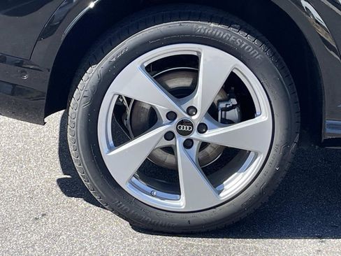 New 2025 Audi Q5 Premium Plus image 9