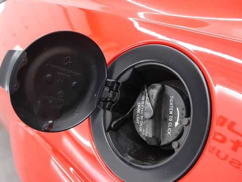 Used 2018 Dodge Challenger SRT Hellcat RWD image 35