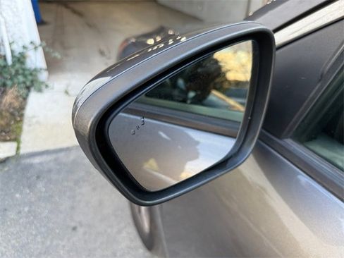 Used 2022 Ford Escape SEL image 31