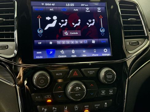 Used 2020 Jeep Grand Cherokee Limited X AWD/4WD image 19