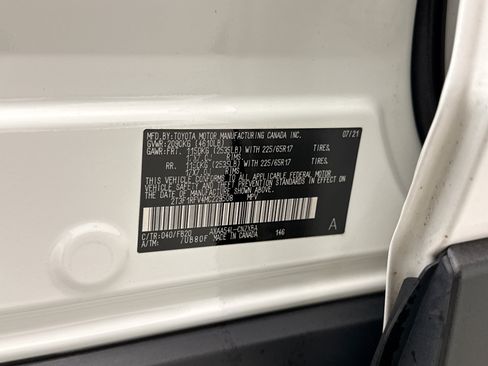 Used 2021 Toyota RAV4 LE AWD/4WD image 23