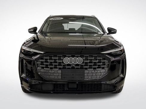 Used 2025 Audi Q5 Premium Plus w/ Premium Plus AWD/4WD image 8