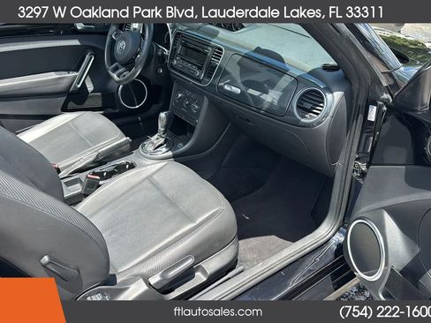 Used 2013 Volkswagen Beetle 2.0T FWD image 24