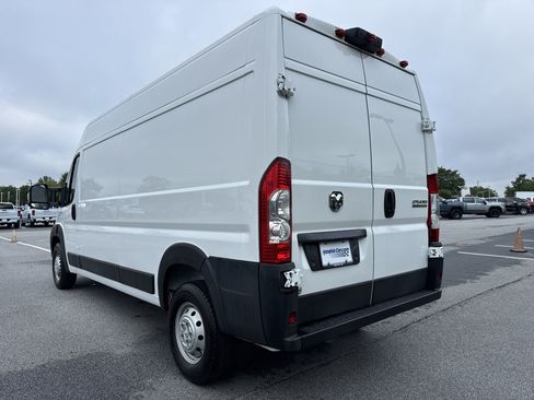 Used 2023 RAM ProMaster 2500 FWD image 8