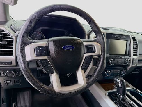 Used 2015 Ford F150 Lariat w/ Equipment Group 501A Mid image 14