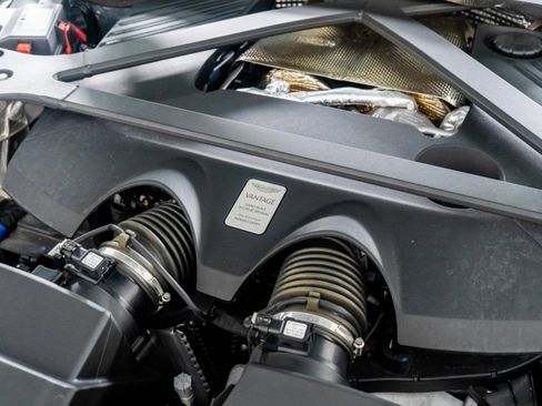 Used 2025 Aston Martin V8 Vantage Coupe image 49