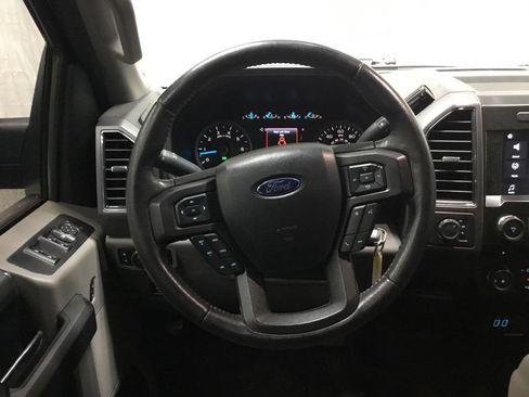 Used 2017 Ford F150 XLT w/ Equipment Group 302A Luxury AWD/4WD image 29