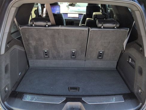 Certified 2025 Cadillac Escalade Premium Luxury image 28