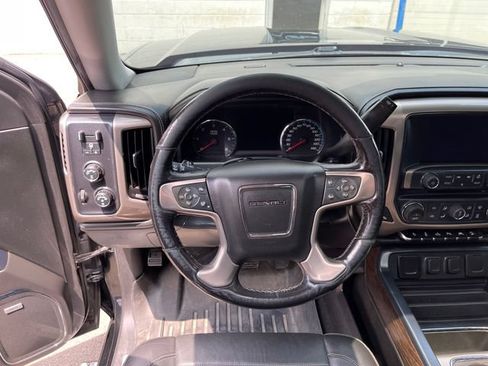 Used 2018 GMC Sierra 1500 Denali AWD/4WD image 14