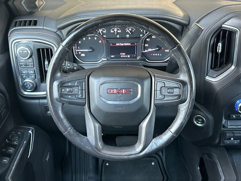 Used 2022 GMC Sierra 1500 AT4 w/ AT4 Preferred Package AWD/4WD image 13