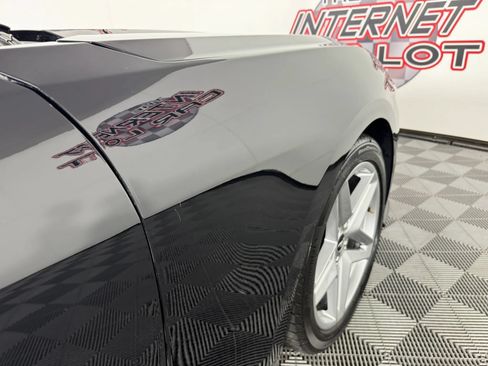 Used 2025 Ford Mustang Coupe RWD image 28