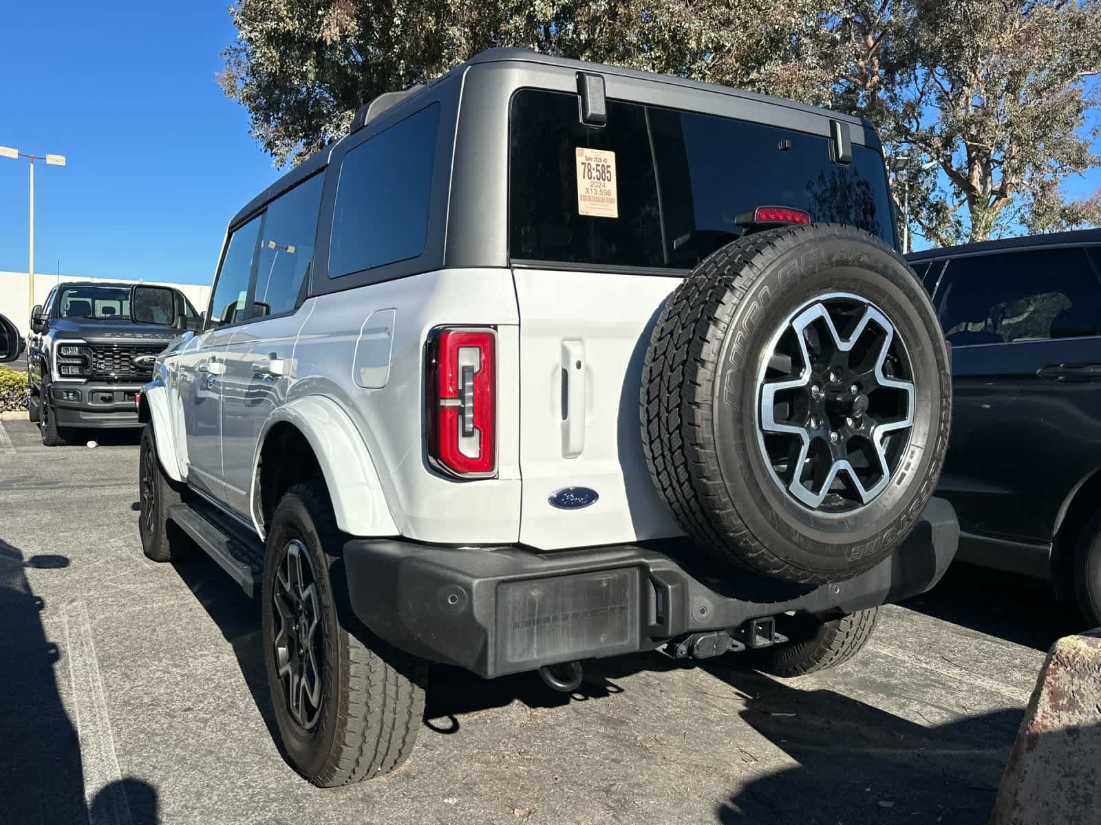 Used 2024 Ford Bronco Outer Banks AWD/4WD image 5