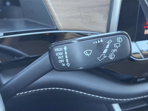 Used 2024 Volkswagen Atlas SE image 20