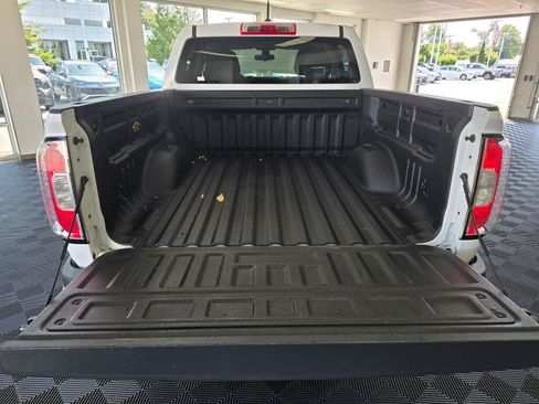 Used 2019 GMC Canyon 2WD Crew Cab w/ Convenience Package image 14
