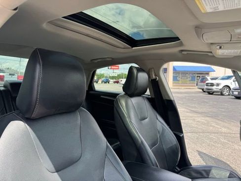 Used 2020 Ford Fusion Titanium AWD/4WD image 40