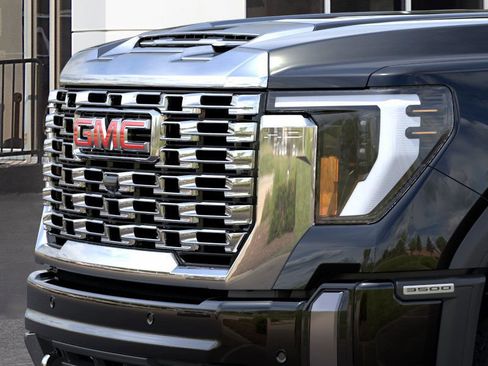 New 2025 GMC Sierra 3500 Denali w/ Technology Package image 41