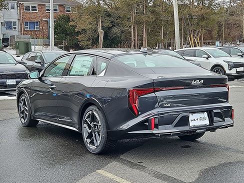 New 2026 Kia K4 GT-Line image 4