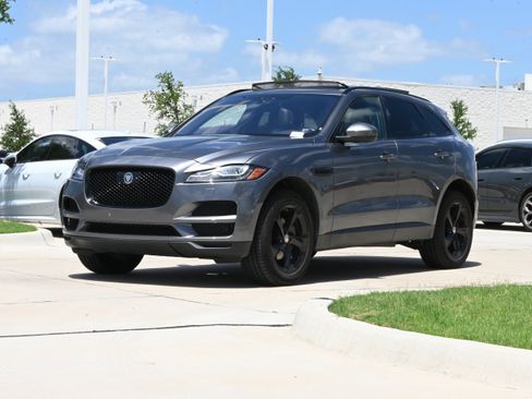 Used 2019 Jaguar F-PACE Prestige AWD/4WD image 5
