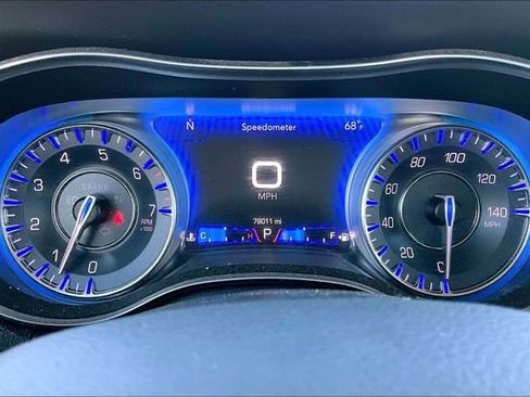 Used 2021 Chrysler 300 Touring w/ Sport Appearance Package image 12